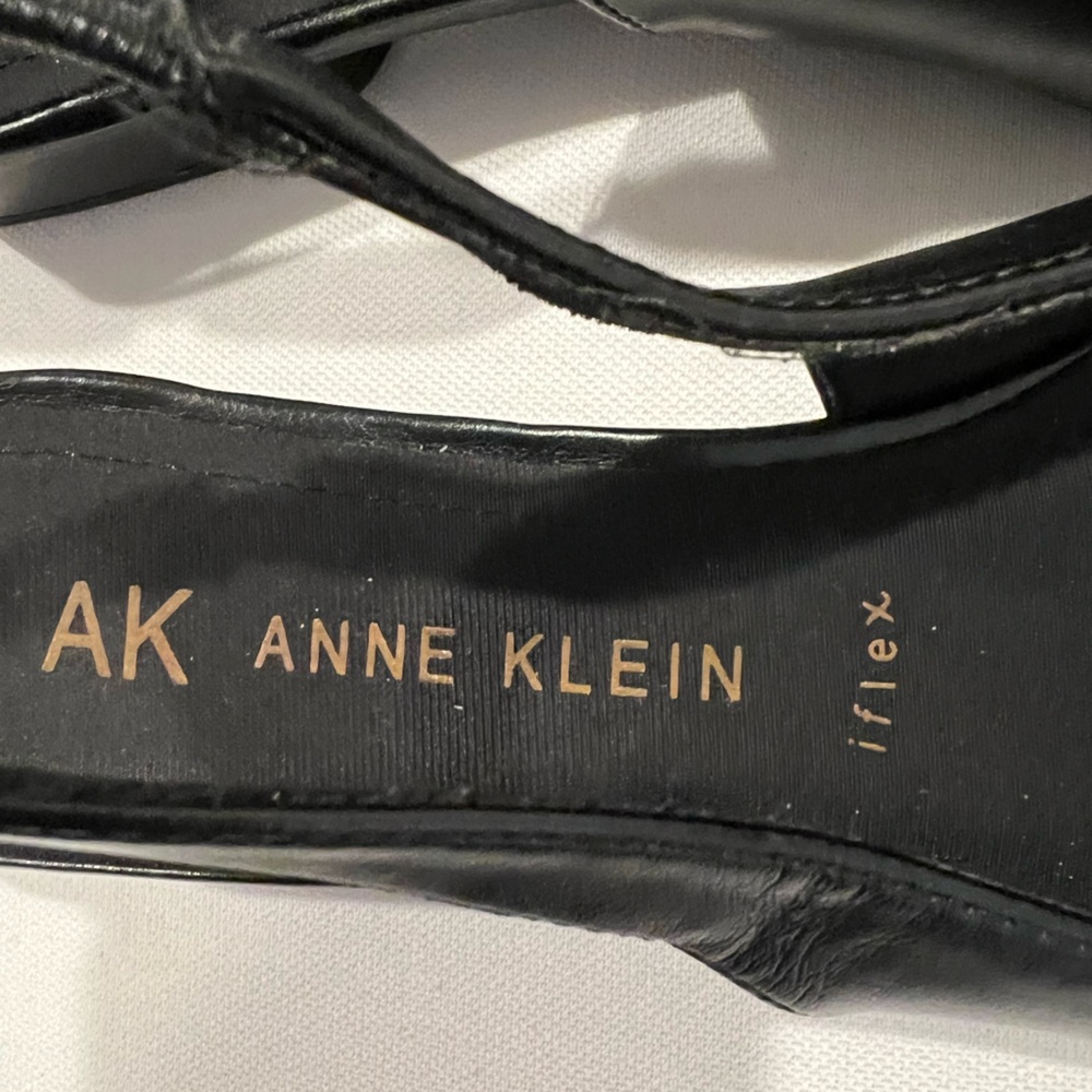 Anne Klein Black Chanel looking sling back Sandals..leather and linen